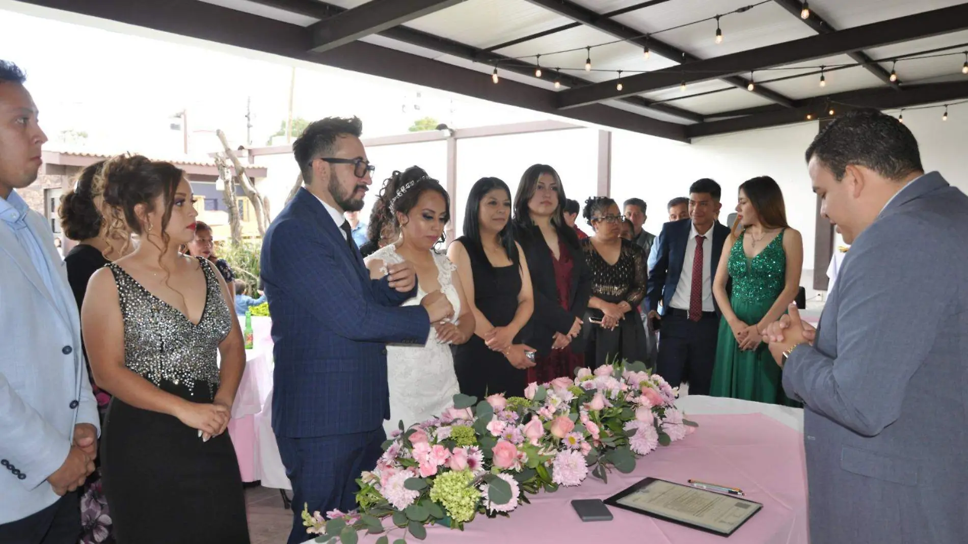 FOTO PRINCIPAL SJR Se prometieron amor en una pequena ceremonia